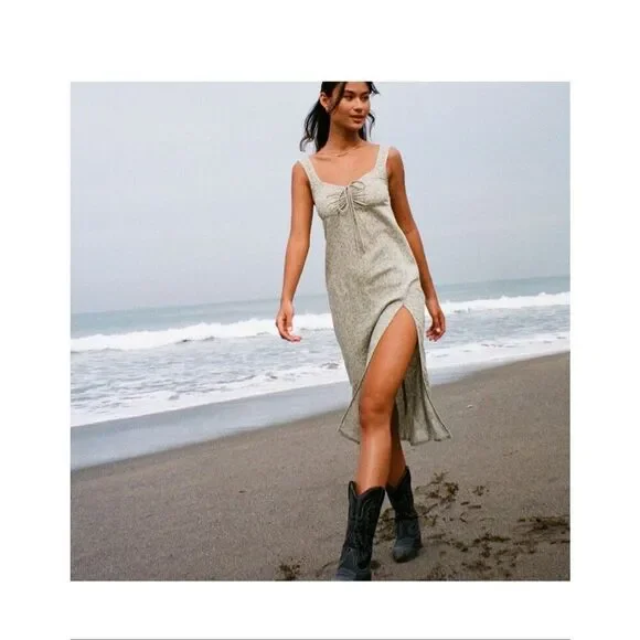 Motel Jorie Midi Dress In Parma Violet size Small - Picture 3 of 8